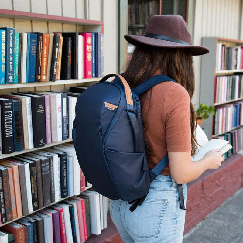Peak Design Everyday Backpack Zip 15L v2 in Midnight – image 7