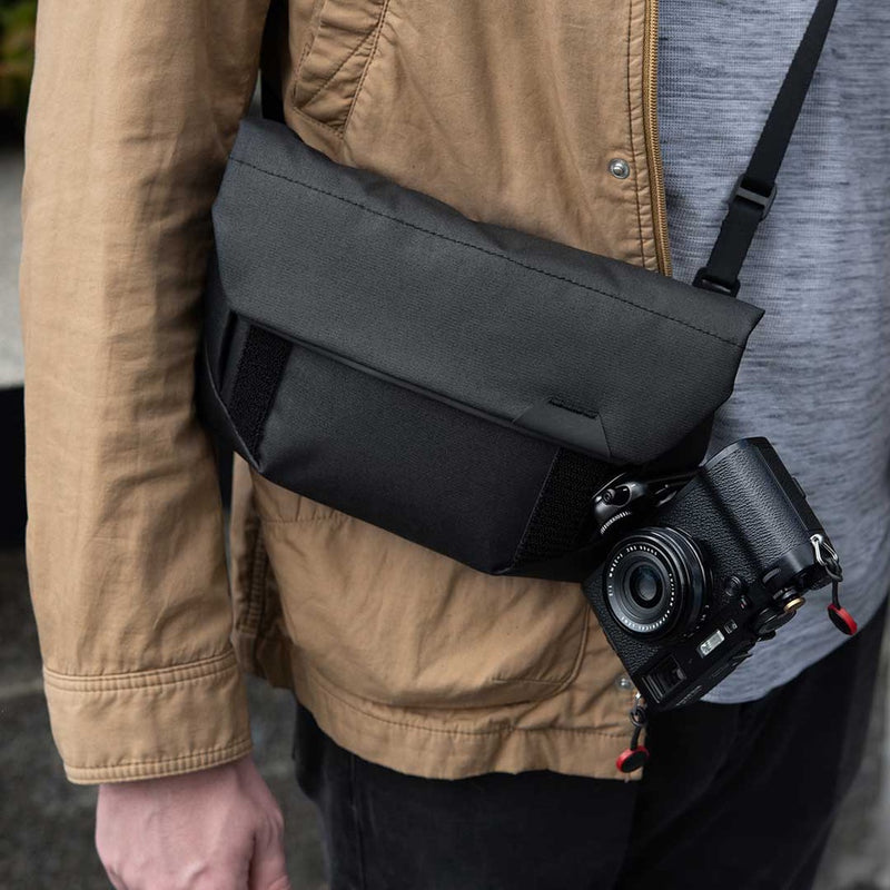Peak Design Field Pouch V2 · Roll-Top Sling & Organizer Pouch · 3L · Black
