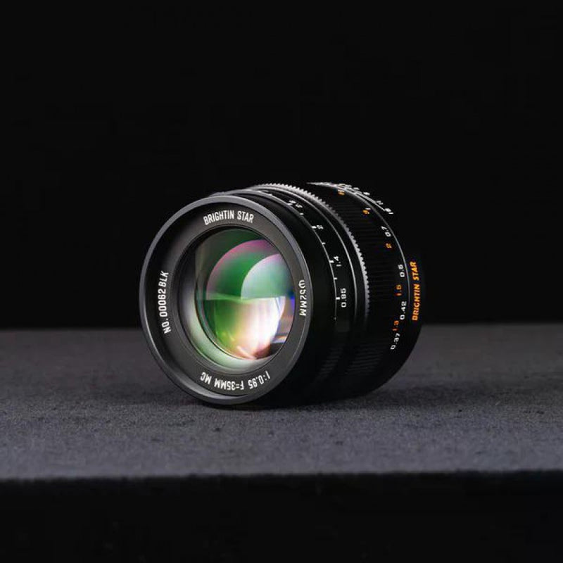 เลนส์ Fuji X 35mm F0.95 Night God Bokeh