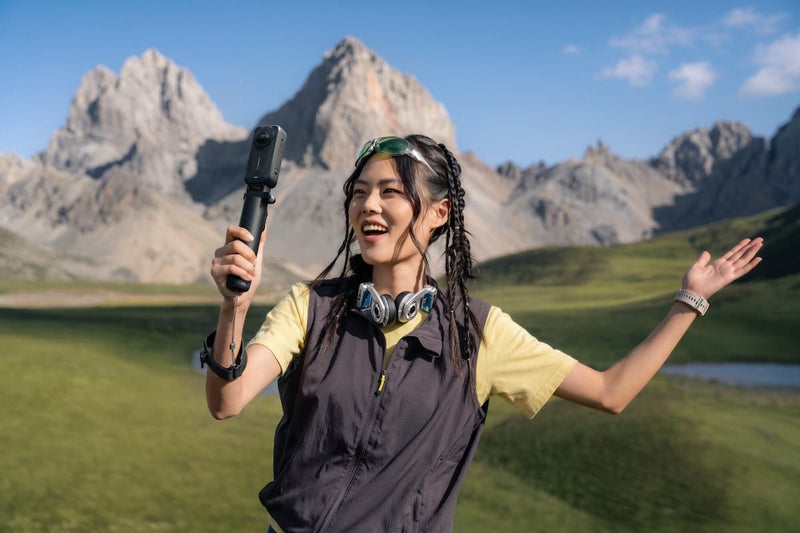 กล้อง Insta360 X6 Essentials มาพร้อมอุปกรณ์เสริมครบชุด