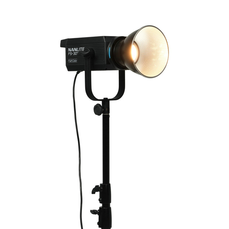 ไฟสตูดิโอ LED RGBW Nanlite FS-300C 300W สว่าง 48,850 lux ที่ 1 เมตร
