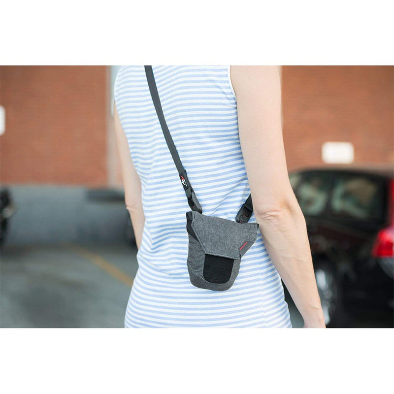Peak Design Range Pouch Small lens pouch in Charcoal – image 3